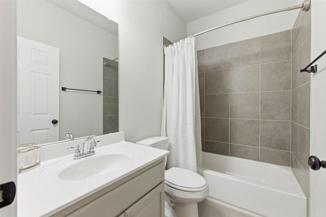 7216 Warwick Court, North Richland Hills, TX 76180