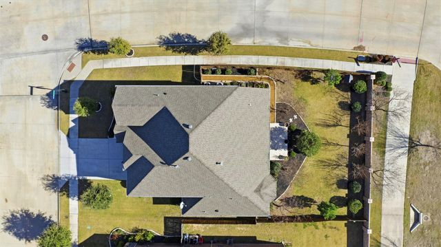 7216 Warwick Court, North Richland Hills, TX 76180