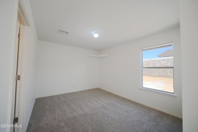 11809 MESQUITE LAKE Lane, El Paso, TX 79934