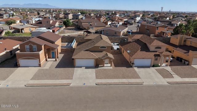 11809 MESQUITE LAKE Lane, El Paso, TX 79934