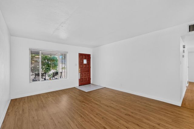 5824 Bellamah Avenue NE, Albuquerque, NM 87110