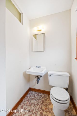 6208 Cutter Dr, Louisville, KY 40218