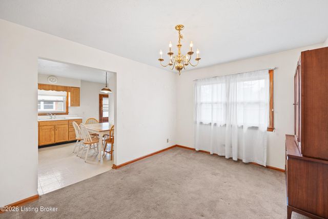 6208 Cutter Dr, Louisville, KY 40218