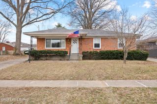 6208 Cutter Dr, Louisville, KY 40218