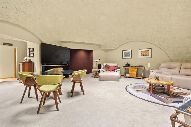 2755 N 9th Street, Kalamazoo, MI 49009