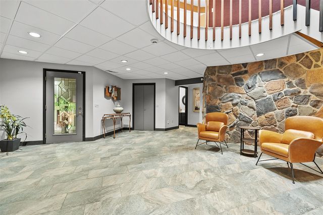 2755 N 9th Street, Kalamazoo, MI 49009