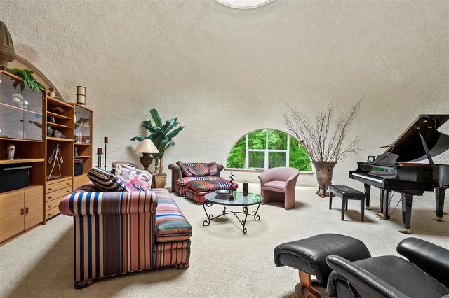 2755 N 9th Street, Kalamazoo, MI 49009