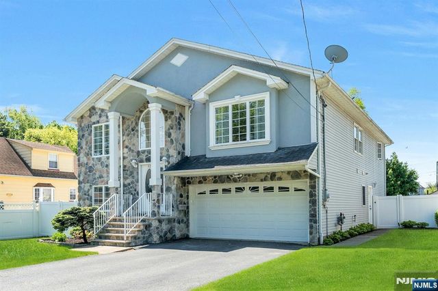 69 Thiem Avenue, Rochelle Park, NJ 07662