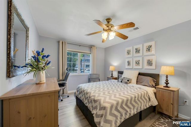 69 Thiem Avenue, Rochelle Park, NJ 07662