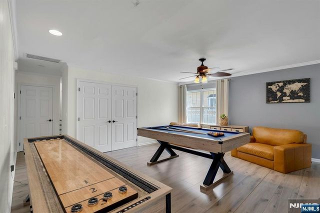 69 Thiem Avenue, Rochelle Park, NJ 07662