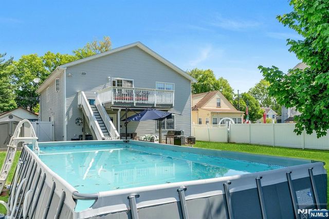69 Thiem Avenue, Rochelle Park, NJ 07662