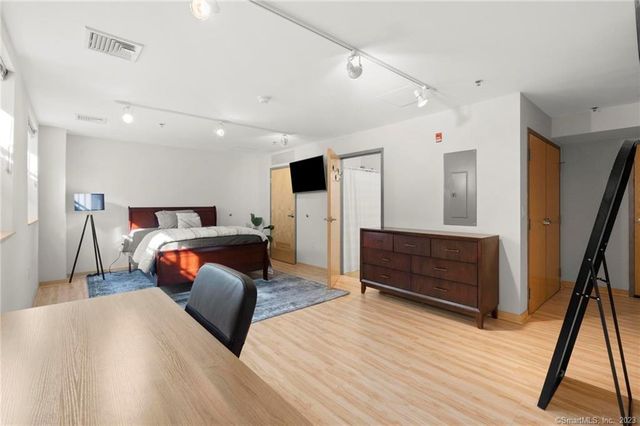 10 Ann Street APT 102, Norwalk, CT 06854