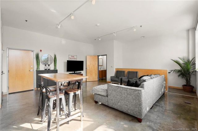 10 Ann Street APT 102, Norwalk, CT 06854