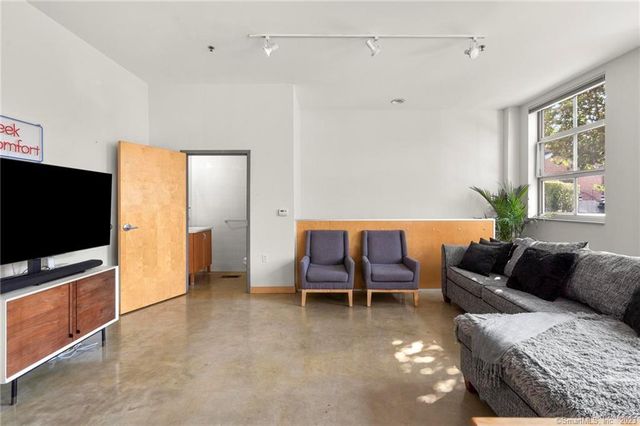 10 Ann Street APT 102, Norwalk, CT 06854