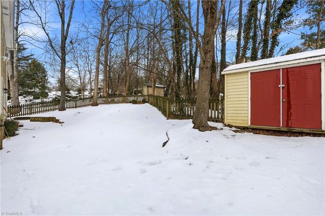 720 Old Gaston Place, Winston-salem, NC 27103