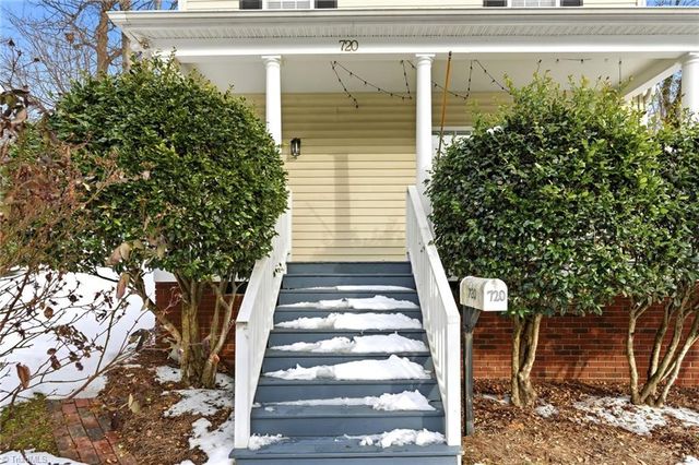 720 Old Gaston Place, Winston-salem, NC 27103