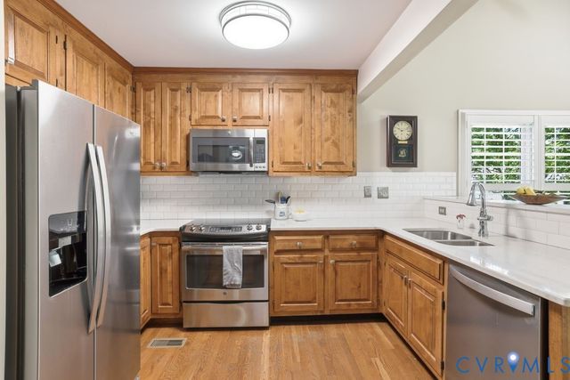 2812 Dalkeith Dr, Henrico, VA 23233