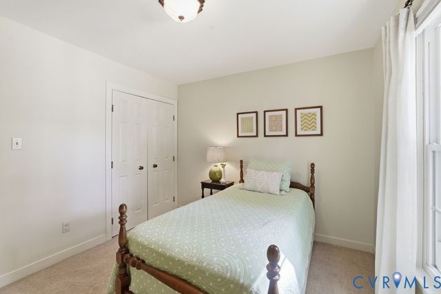 2812 Dalkeith Dr, Henrico, VA 23233