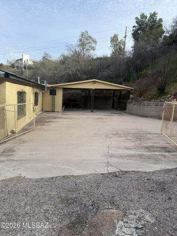 310 N Chama Lane, Nogales, AZ 85621