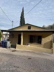 310 N Chama Lane, Nogales, AZ 85621