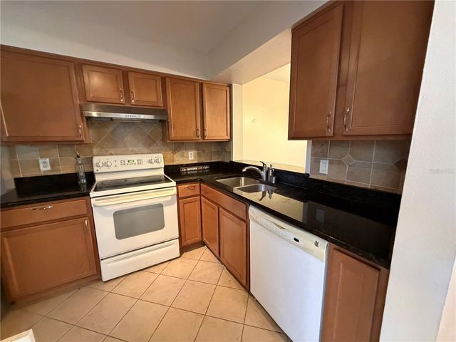 3024 S SEMORAN BOULEVARD 7, Orlando, FL 32822