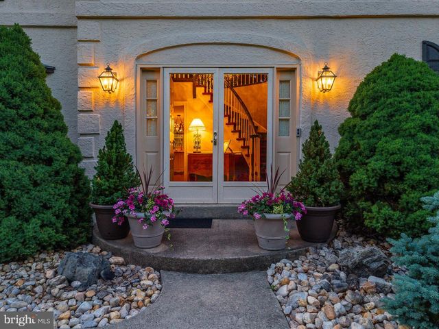 1321 TANGLEWOOD DR, Lower Gwynedd, PA 19454