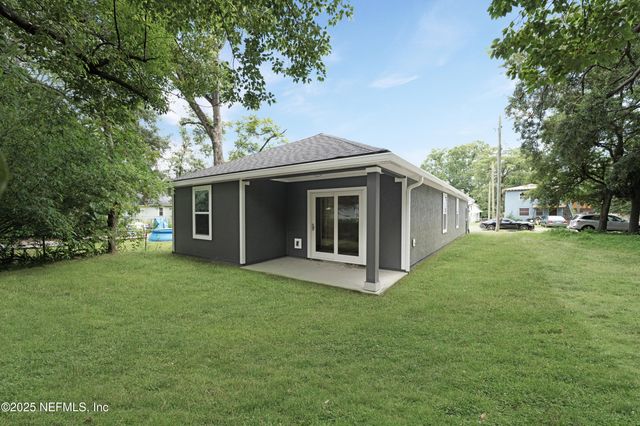 1337 W 22ND Street W, Jacksonville, FL 32209