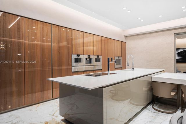 17475 Collins Avenue PH3201, Sunny Isles Beach, FL 33160