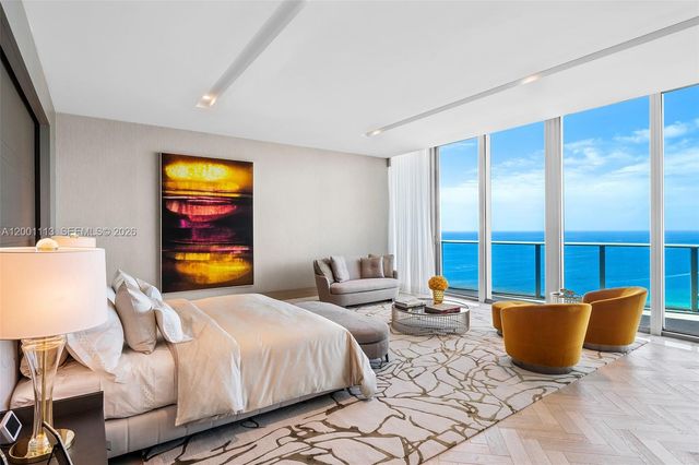 17475 Collins Avenue PH3201, Sunny Isles Beach, FL 33160