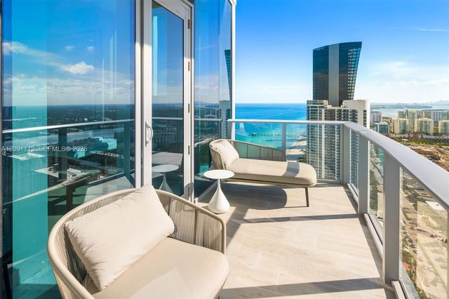 17475 Collins Avenue PH3201, Sunny Isles Beach, FL 33160