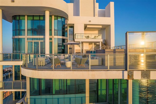 17475 Collins Avenue PH3201, Sunny Isles Beach, FL 33160