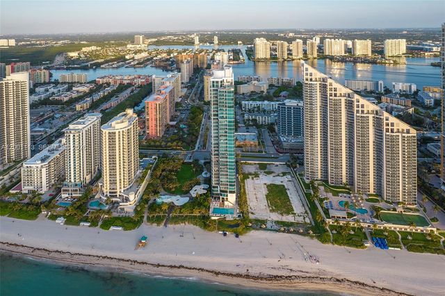 17475 Collins Avenue PH3201, Sunny Isles Beach, FL 33160