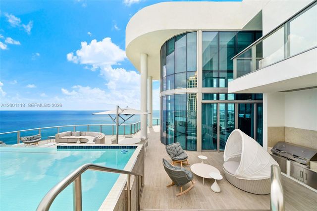 17475 Collins Avenue PH3201, Sunny Isles Beach, FL 33160