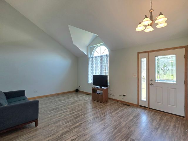 473 Kingston Drive, New Lenox, IL 60451