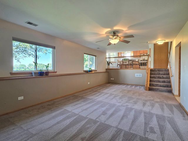 473 Kingston Drive, New Lenox, IL 60451