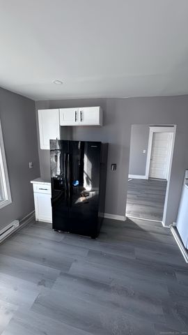 28 Hill Street, Waterbury, CT 06704