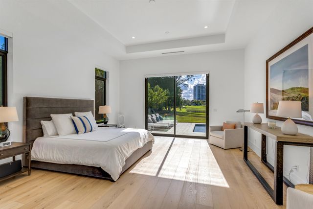 2719 Embassy Drive, West Palm Beach, FL 33401