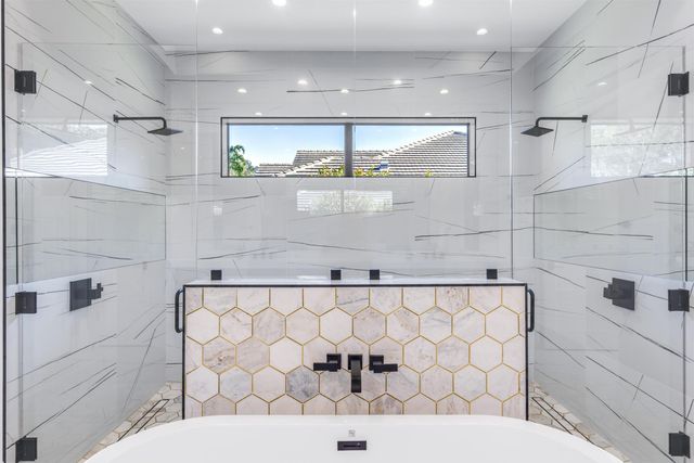 2719 Embassy Drive, West Palm Beach, FL 33401