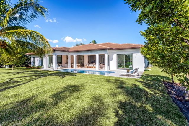 2719 Embassy Drive, West Palm Beach, FL 33401