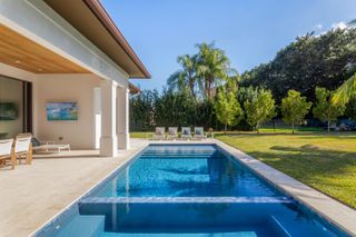 2719 Embassy Drive, West Palm Beach, FL 33401