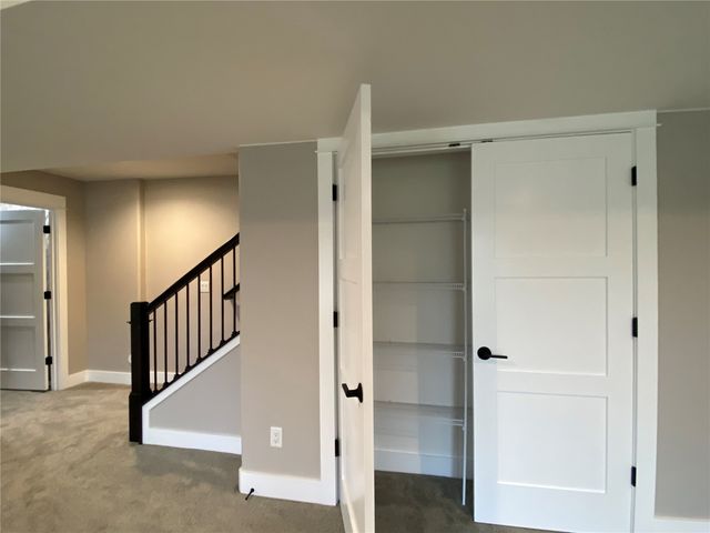40 S Seven Oaks Road, North Liberty, IA 52317