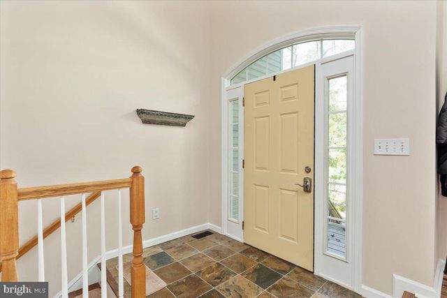 126 LOCUST TREE LN, Front Royal, VA 22630