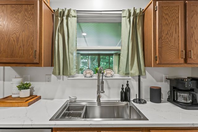 2951 Babbling Brook Way, Burlington, KY 41005