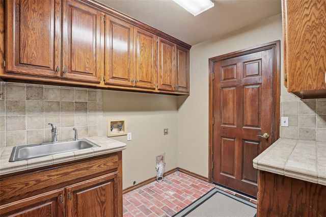 6209 Plum Thicket Road, Oklahoma City, OK 73162