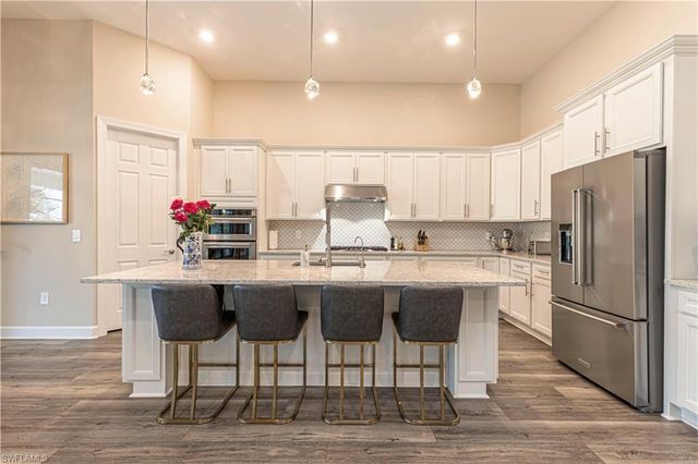 9588 Curlew DR S, Naples, FL 34120