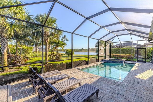 9588 Curlew DR S, Naples, FL 34120