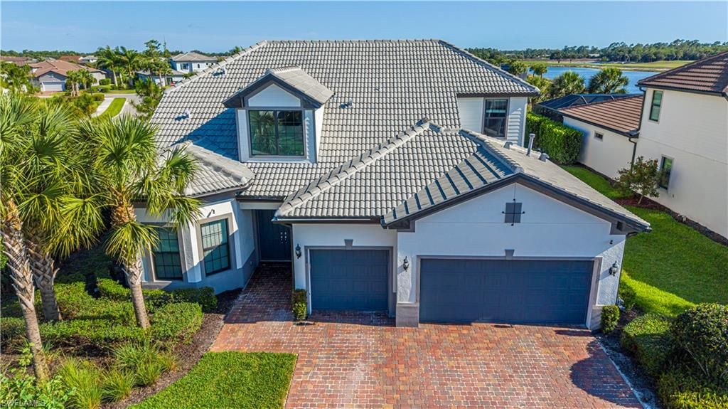 9588 Curlew DR S, Naples, FL 34120