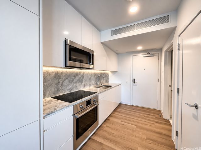 987 Queen Street 1316, Honolulu, HI 96814