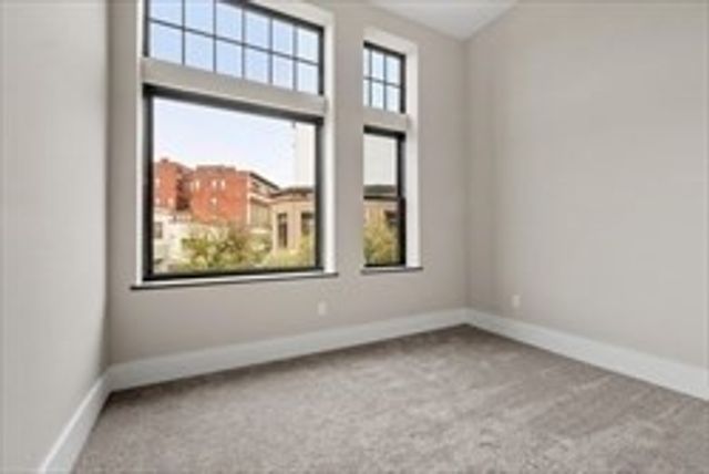 409 Main St 2A, Fitchburg, MA 01420