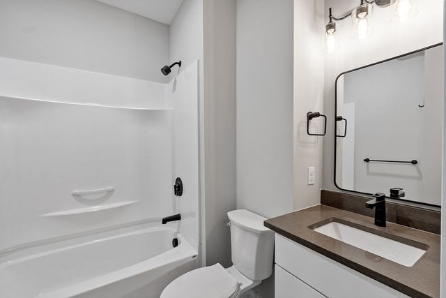 409 Main St 2A, Fitchburg, MA 01420